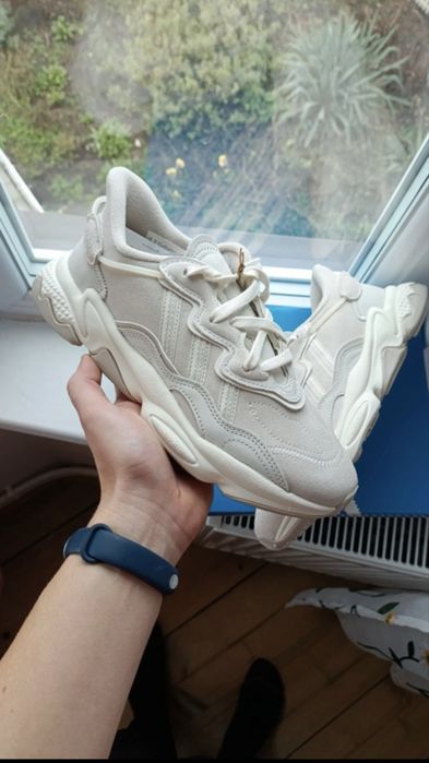 Adidas “Ozweego”