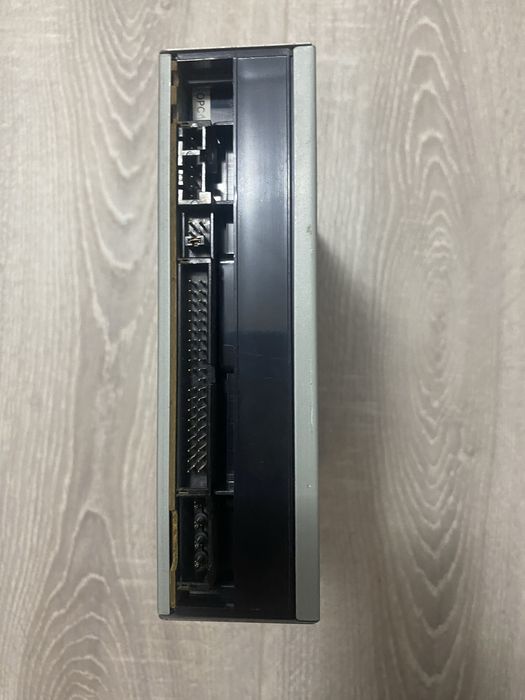 DVD-ROM.             .