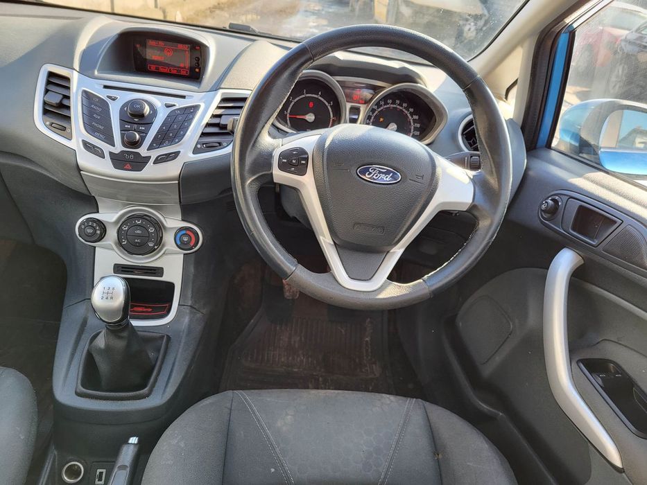 Bara fata/Aripa/Trager/Capota/Far/Radiator Ford Fiesta mk6 2010 1.3 benzina