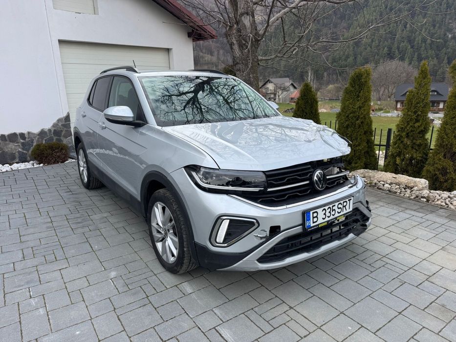 T-cross          Avariat.