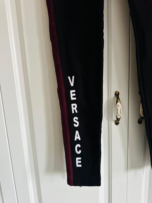 Pantaloni de dama Versace eleganti / casual , masura M / L , Noi