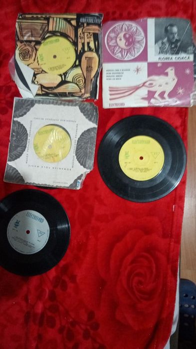Discuri vechi de muzica veche de vinil