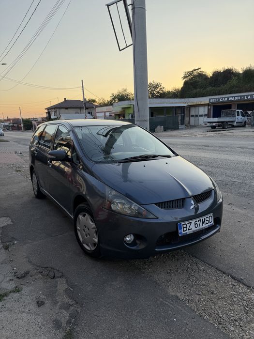 Mitsubishi Grandis DID 2.0 diesel,7locuri,160.000km reali,aer conditionat,impecabila