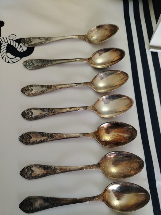 Прибори от мелхиор-руски