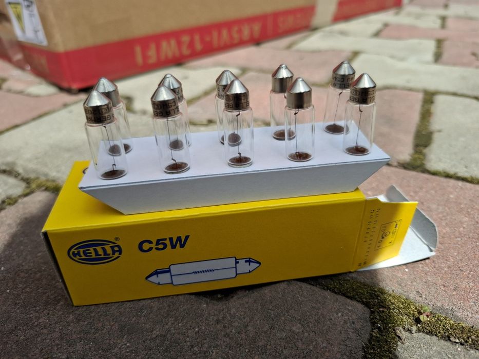 Becuri Hella Selum H4 H3 R2 C5W VY5W Ba9s Ba15s Sv8.5