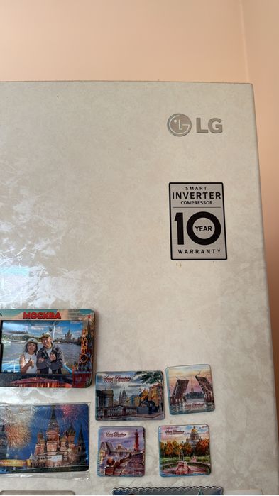 Продам холодильник LG smart INVERTER COMPRESSOR  возможен торг