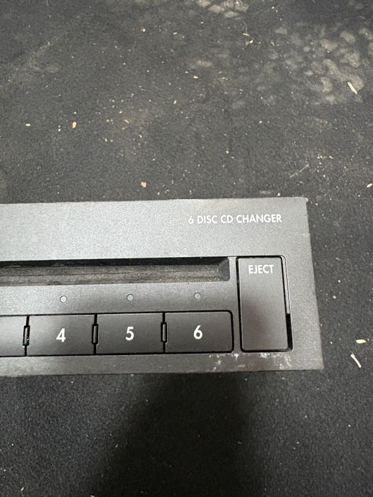 Vw Phaeton 2002 година CD Changer