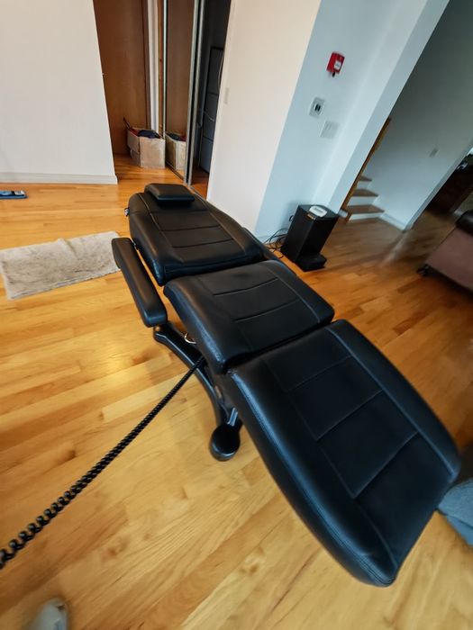 Scaun fotoliu  tratament cosmetic sau tatuaj  REEVE