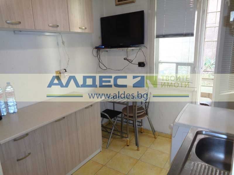 Продава се Тристаен апартамент в София, Яворов - 90 кв.м за 3323 €/кв.м - Снимка #18