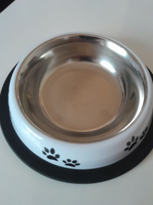 Lesa retractabilă 5 m, ham (bretele), bol și  zgardă cu clopoțel