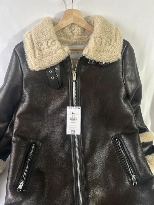 Ново палто Bershka
