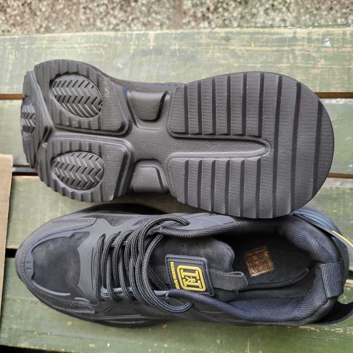 Мъжки спортни обувки / маратонки