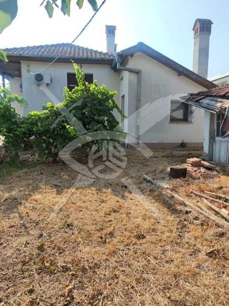 Продава се Къща в София, Хладилника - 100 кв.м за 1850 €/кв.м - Снимка #1