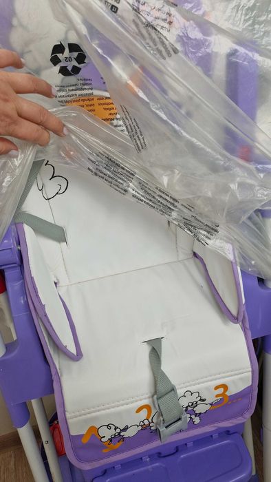 Детский столик в отличном состоянии