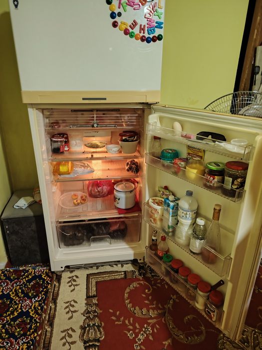 Продаю холоденик део карея