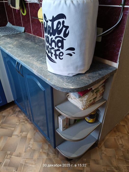 Продам кухонный гарнитур б/у