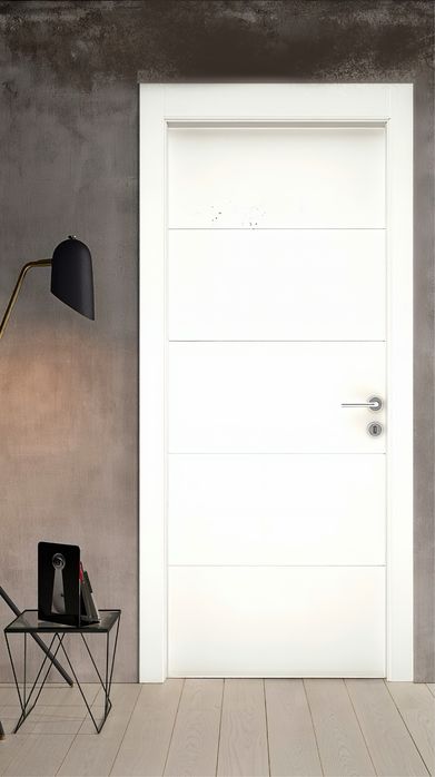 Интериорна врата боя-лак LuX - FOUR PLUS