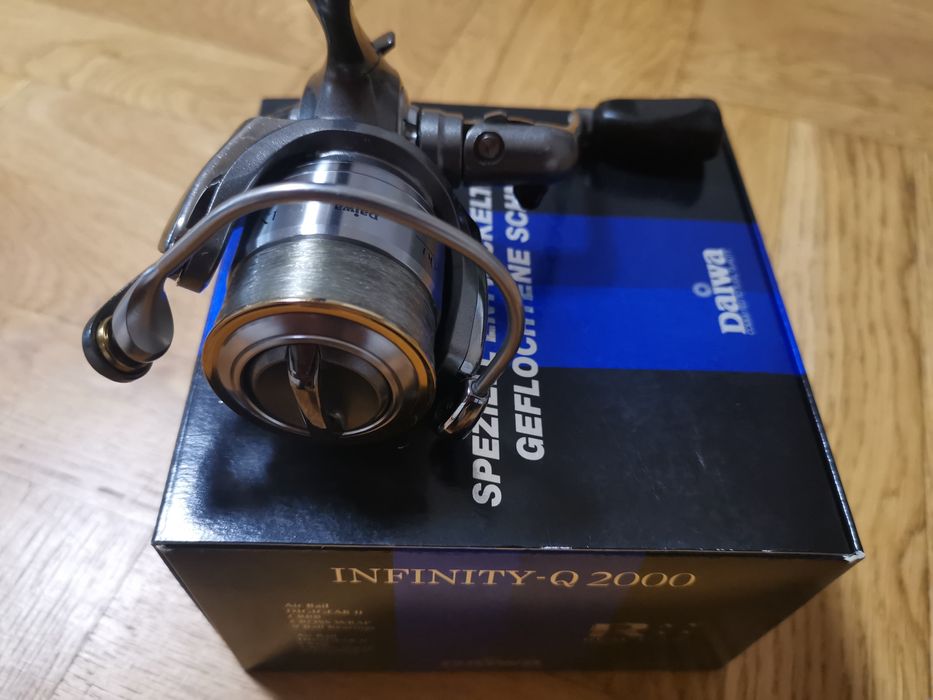 Макара Daiwa Infinity Q 2000