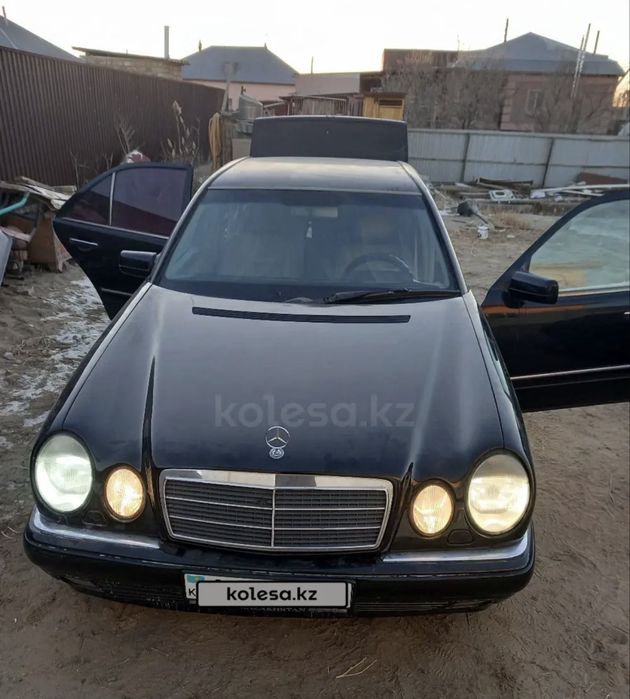 Срочно продаётся мерседес бенц Е240, 1998г,в.