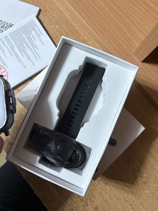 Часы смарт 2в1 с наушниками в часах