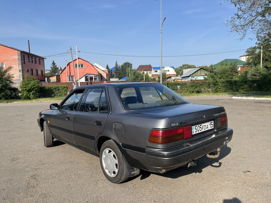Тойота Карина ll 1988г