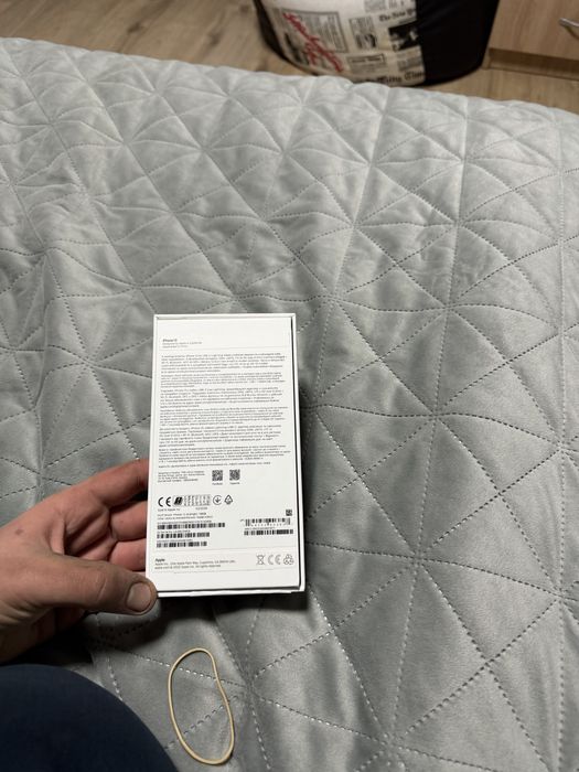 Iphone 13 128 gb  цвят midnight