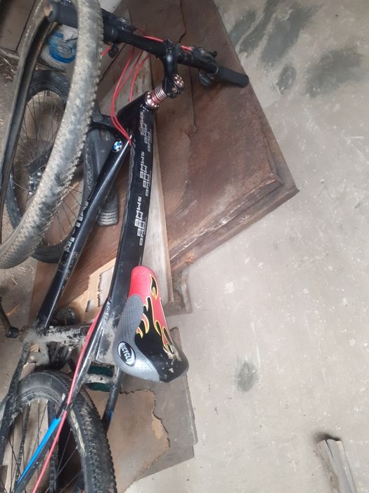 Продам велик бэмв или обменять желательно на телефон рабочие