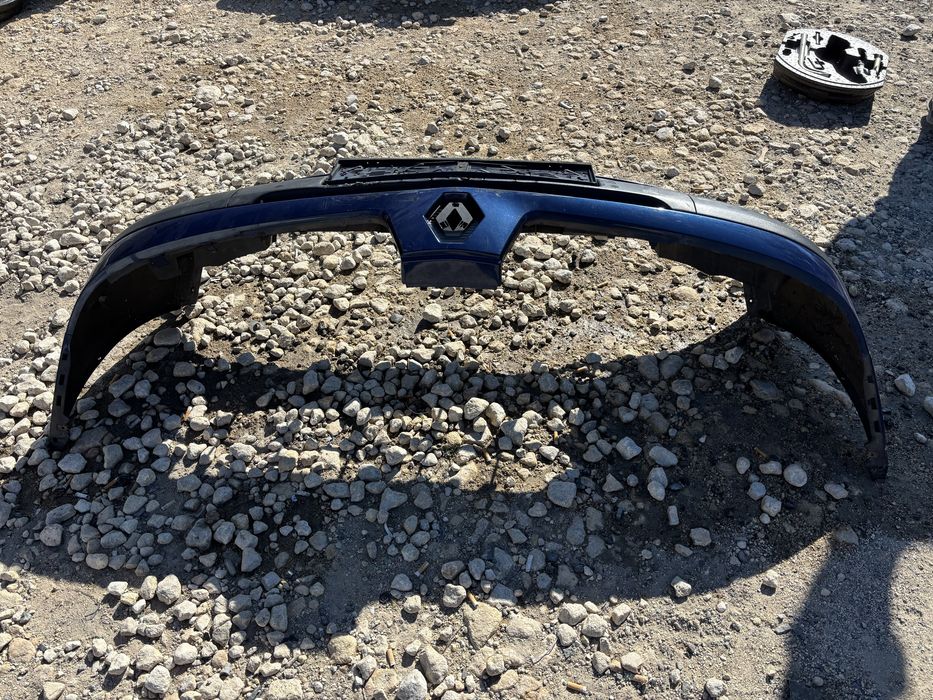 Предна броня с халогени за Рено Клио 2 2001- 2006