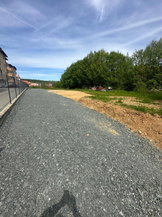 Se vinde teren ultracentral pentru 6 case .