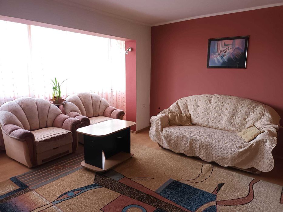 Inchiriez apartament cu doua camere