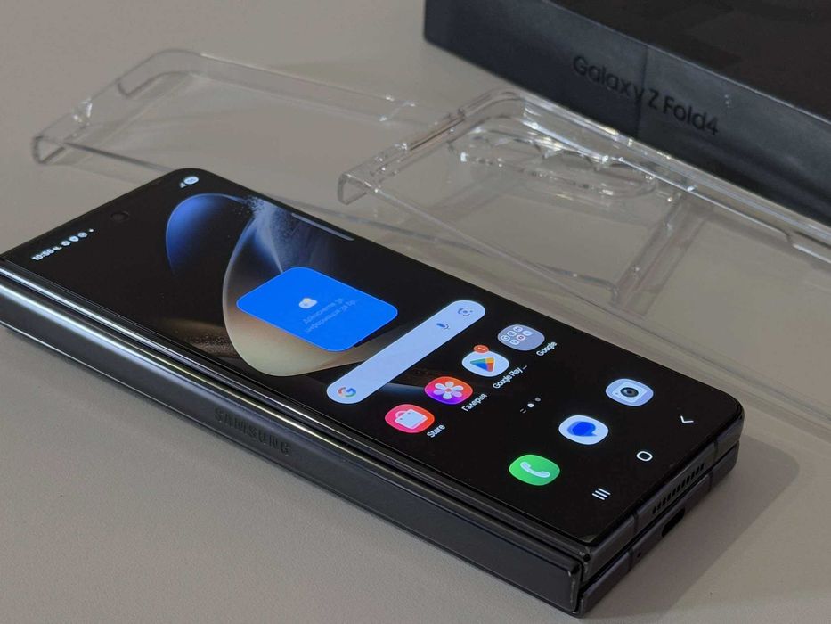 Бартер! Galaxy Fold 4 512GB Phantom Black (Черен)