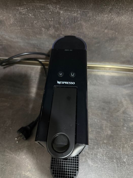 Кафемашина Nespresso Essenza mini