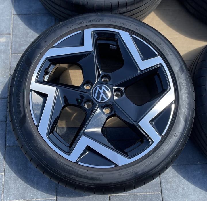 Jate Golf 8 R17 ca si NOI 225/45R17 DOT2025 FACTURA
