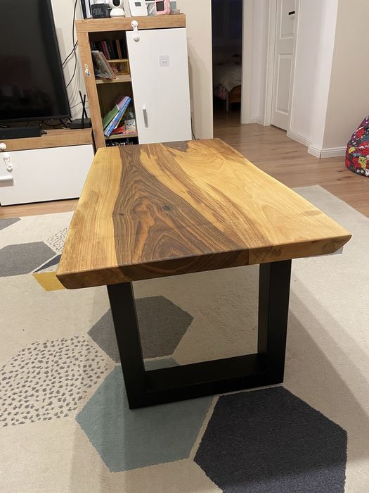 Masuta de cafea din lemn de nuc