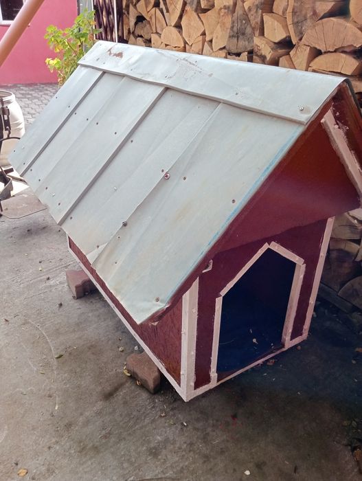 De vînzare cușcă pentru câini