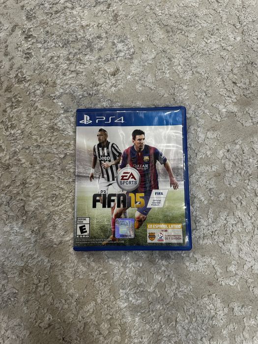 Продаю пс 4 фат