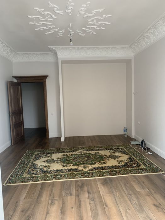 продам 4 ком квартиру 150 кв м в ремонтом