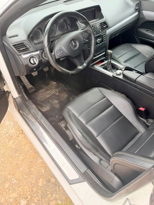 На части Мерцедес E-Class A207 Кабриолет Mercedes E 250 Covertible OM651 ръчка w207 cabriolet н740