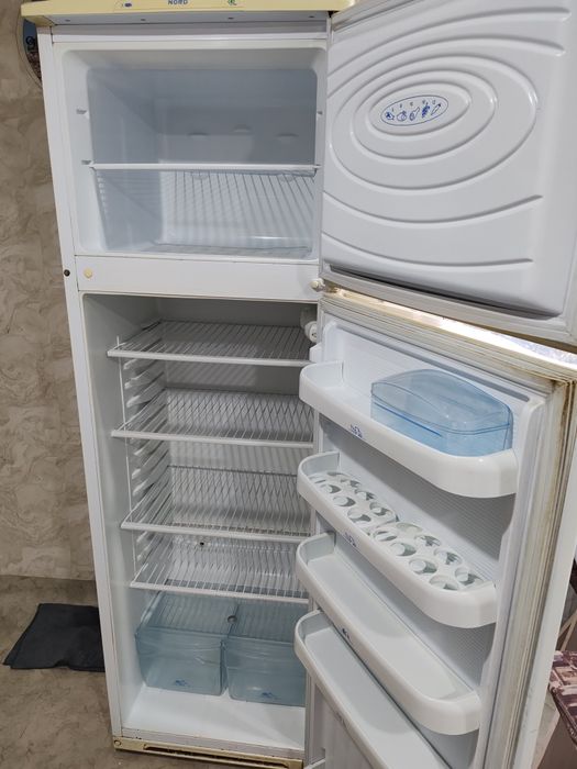 Срочно продам холодильник