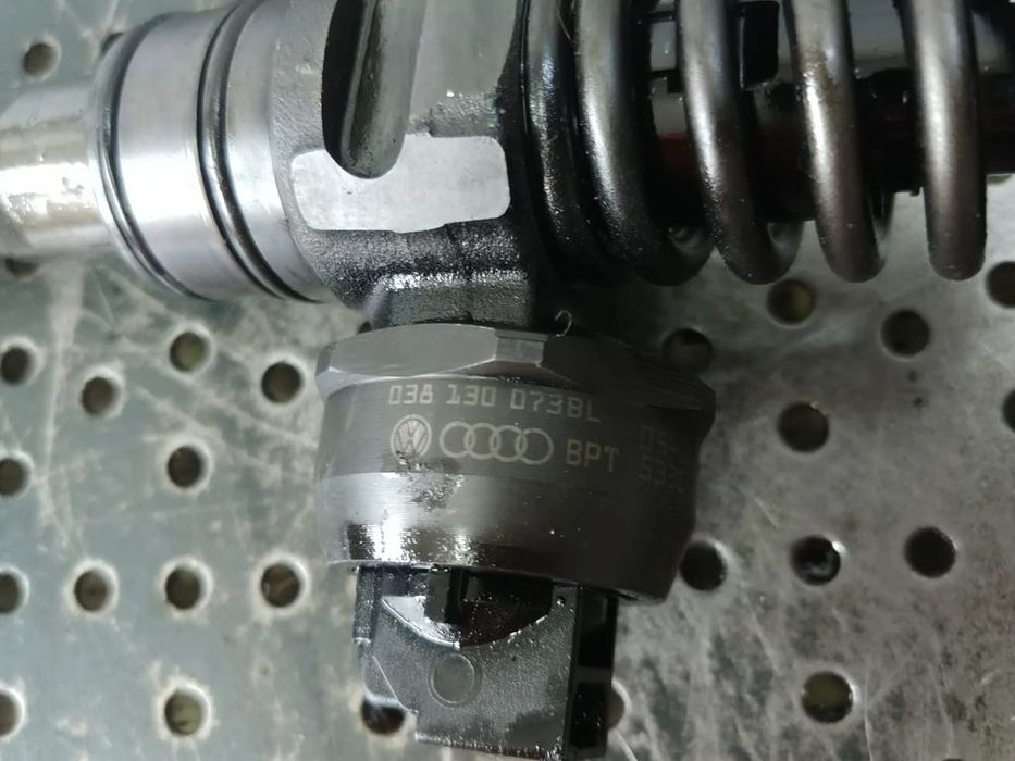 Injector 038130073bl  1.9 tdi bnv bkc bls bxe audi a3 8p seat ibiza 6l altea 5p leon 1p toledo 5p