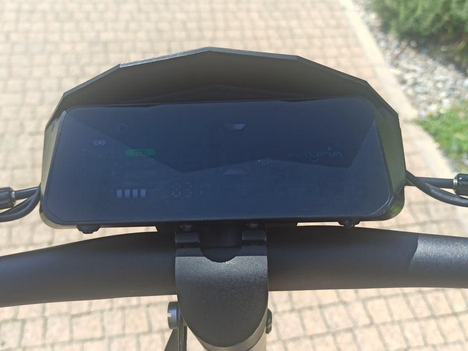 Vând Trotineta Myria în garanție foarte bună