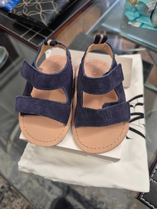 Sandale bebe marimea 17/18