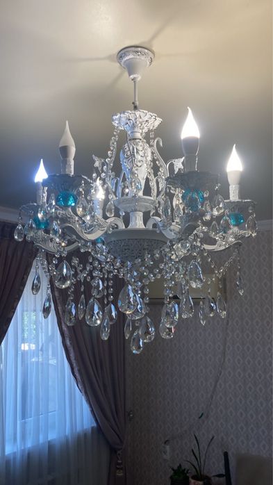 Люстра с 6 рожками