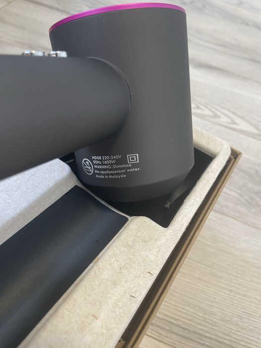 Dyson supersonic HD08 culoare mov, nou