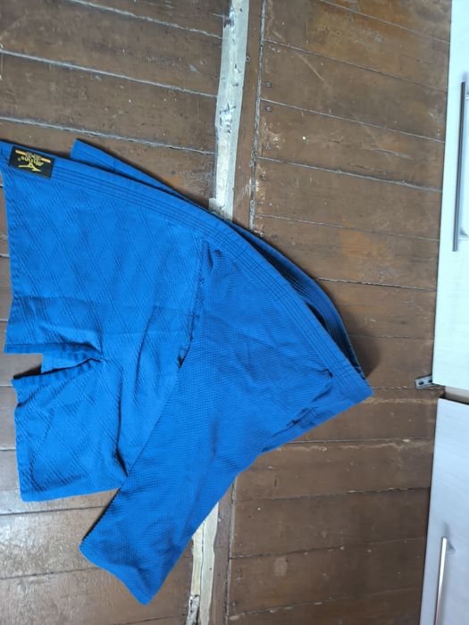 Продам Кимано  с поясом