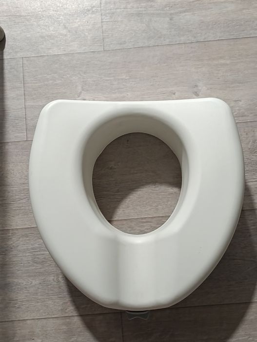 Ходунки и насадка на унитаз