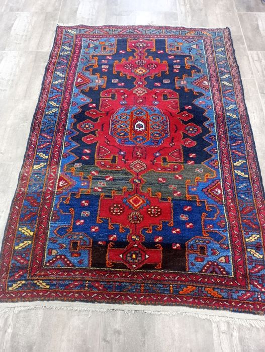 Истински персийски килими