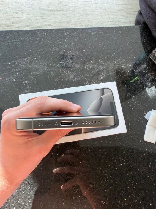 Iphone 16 pro max 256Gb IMPECABIL ,nici-o zgarietura
