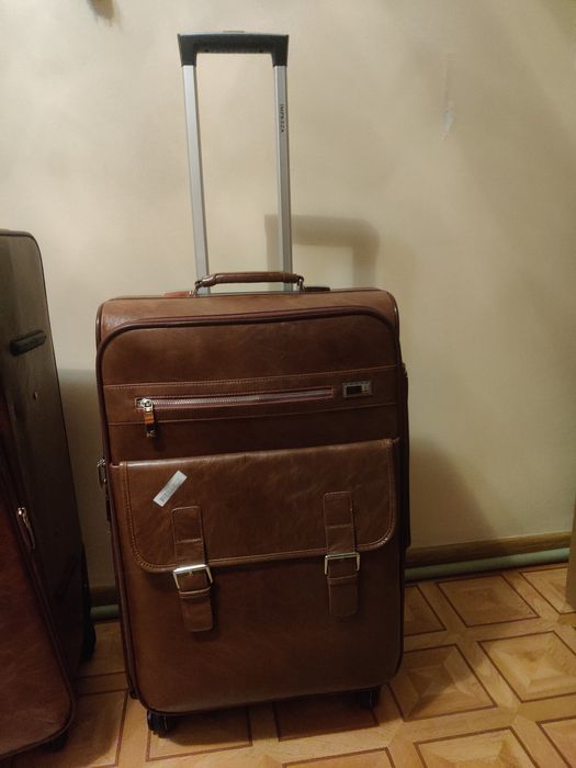 Набор чемоданов 3 в 1