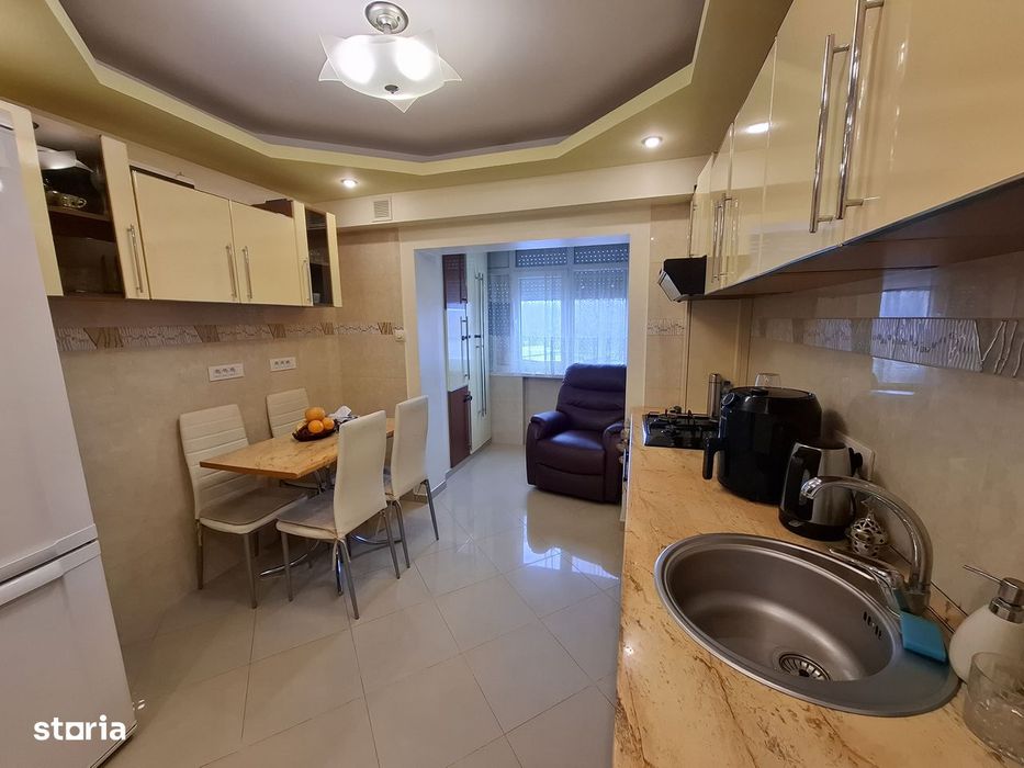 Apartament 2 camere | 52 mp utili | Etaj 1/4 | Zona de Nord – Bacău